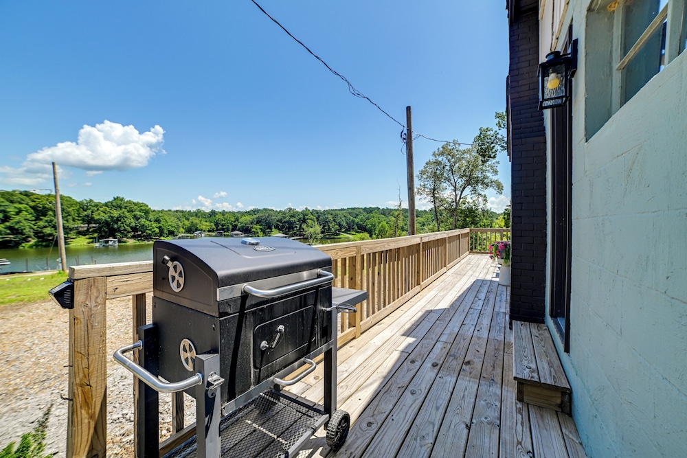 Private Dock & Slip: Kentucky Lake Cottage!