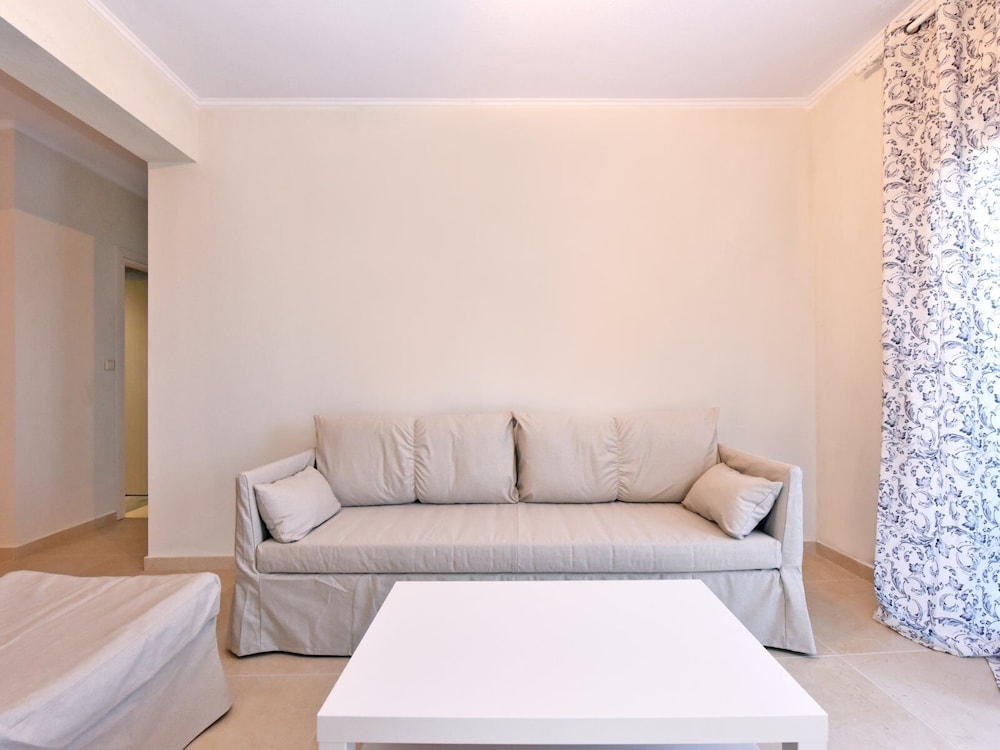 Fotinia Beach House Ground Floor by Rentalspro