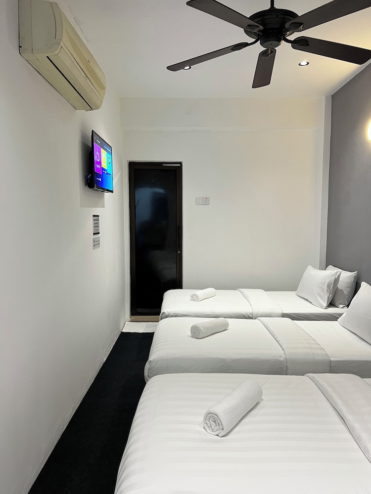 Quee Hotel