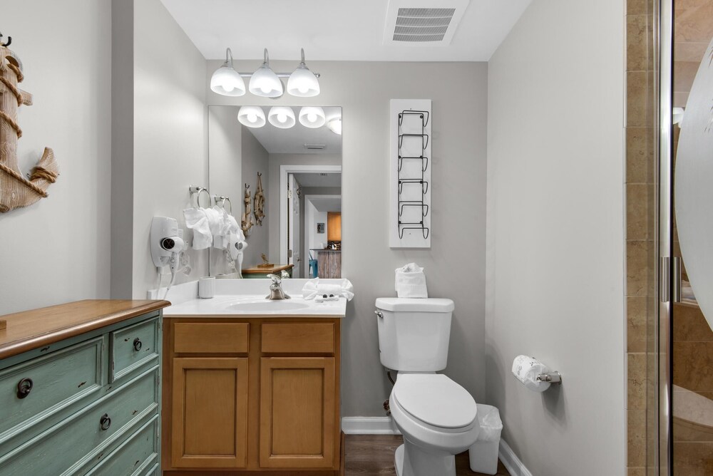 Palms Resort #1808 Jr 2BR