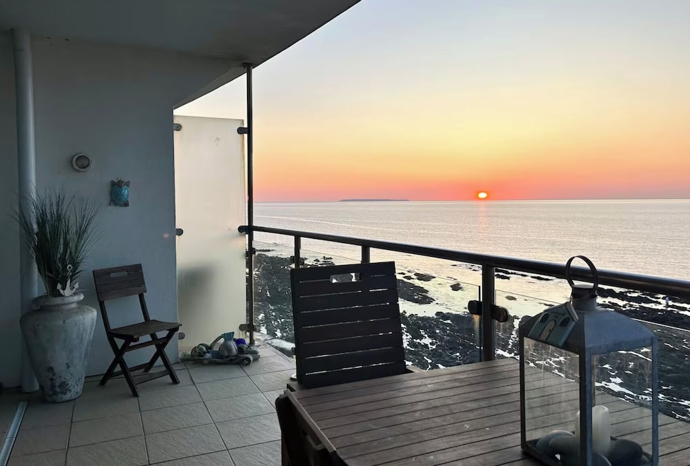 Seaside Bliss Retreat in Westward Ho!