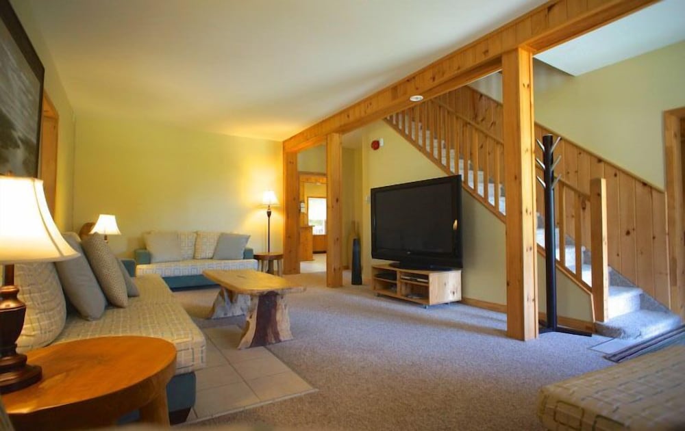 Myers Cave Resort