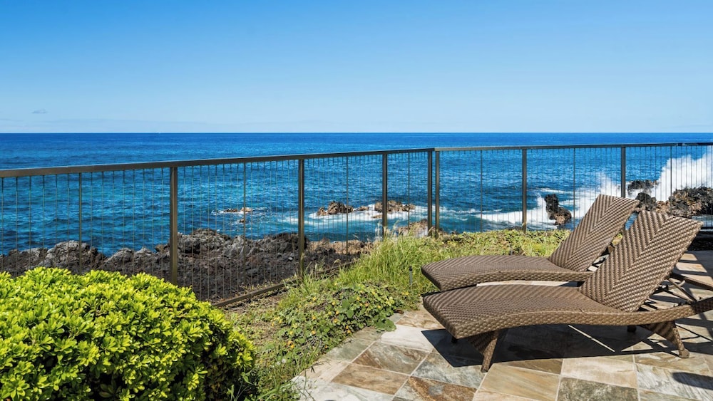 Sunset & Golf Course Views - AC & Wifi - Shady Lanai! - Vrkcv