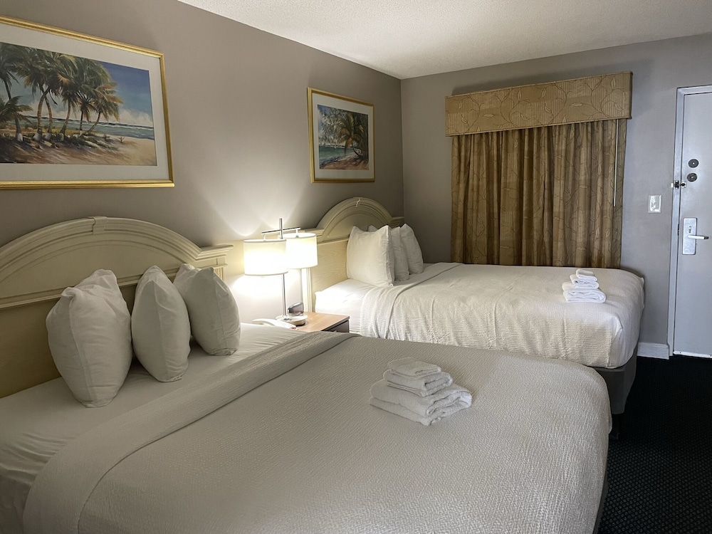 Camelot By The Sea- Blue Palmetto Vacation Rentals view 3