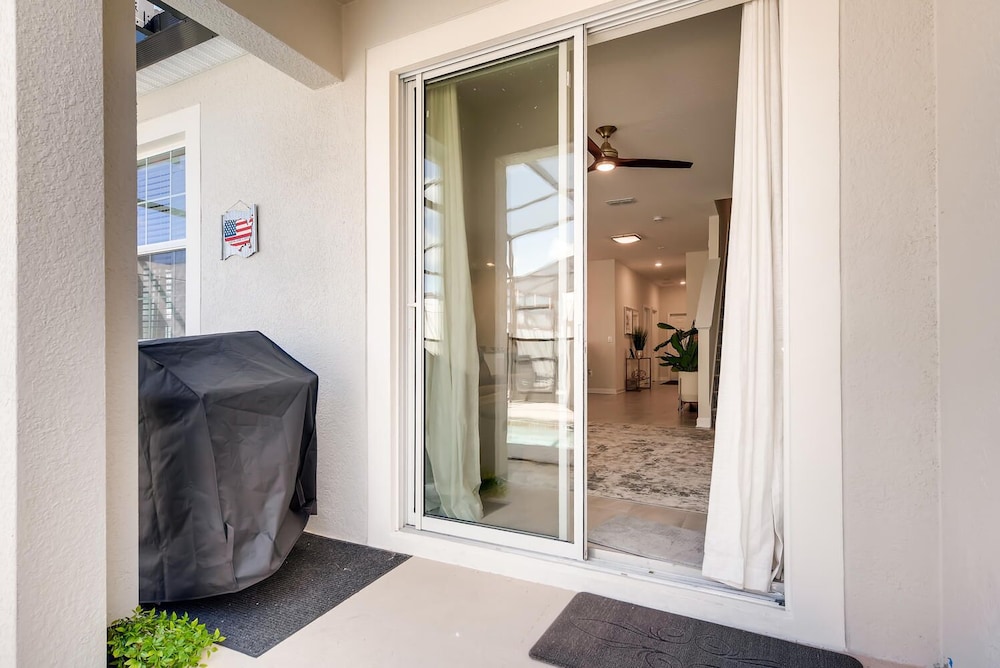 4801 ML - Ideal Retreat Townhome Oasis With Pool