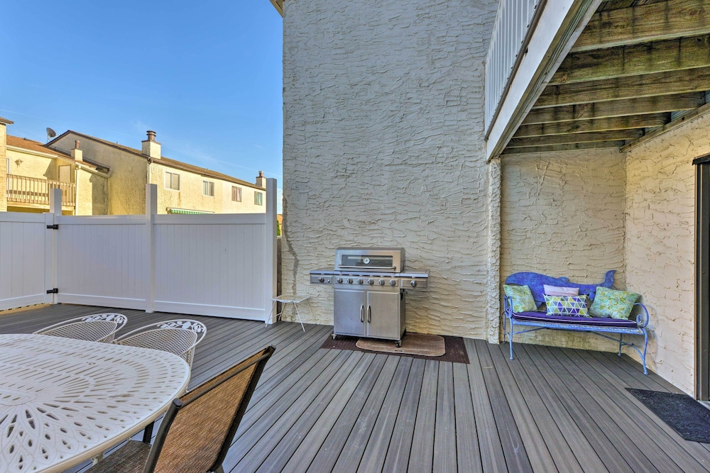 Brigantine Townhome Near Beaches & AC Casinos view 3