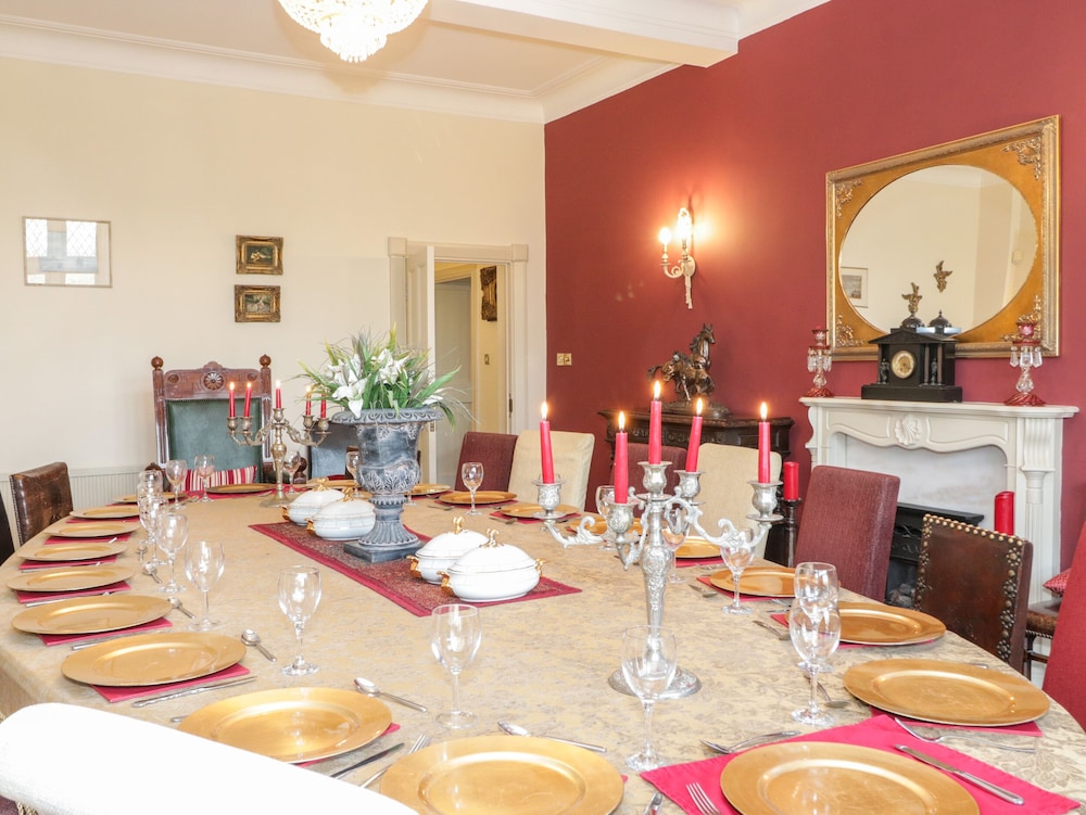 Richmond Hall