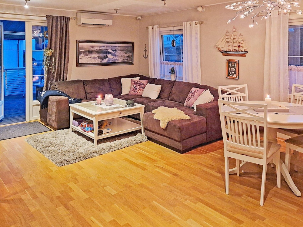 6 Person Holiday Home in Skjaerhalden view 3