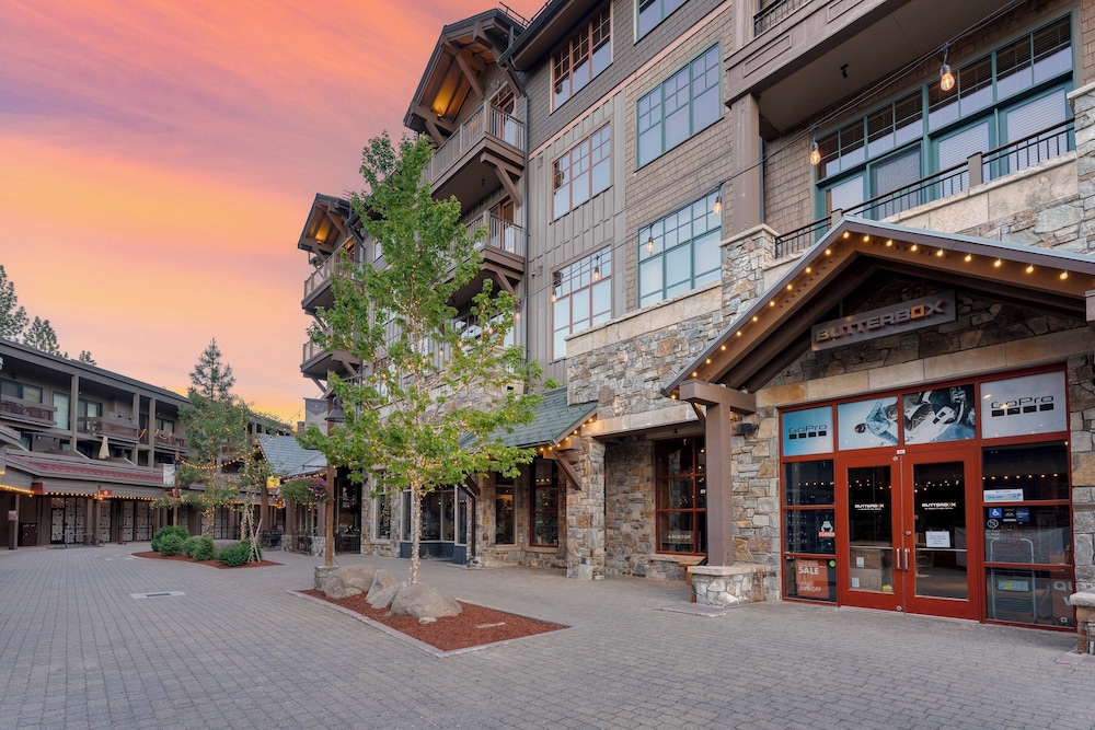 Hotel Village Studio by Avantstay Minutes to Lifts - Image 1