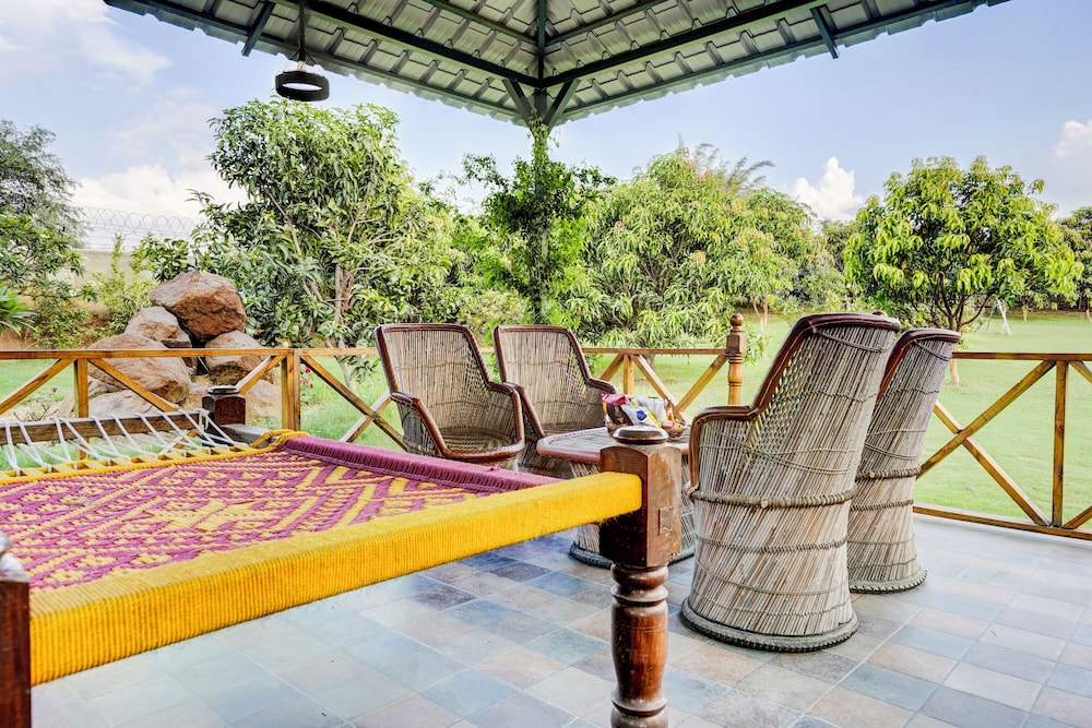 Alaya Stays Fortezza | Pet-friendly 6-BHK Farmhouse With Private Pool