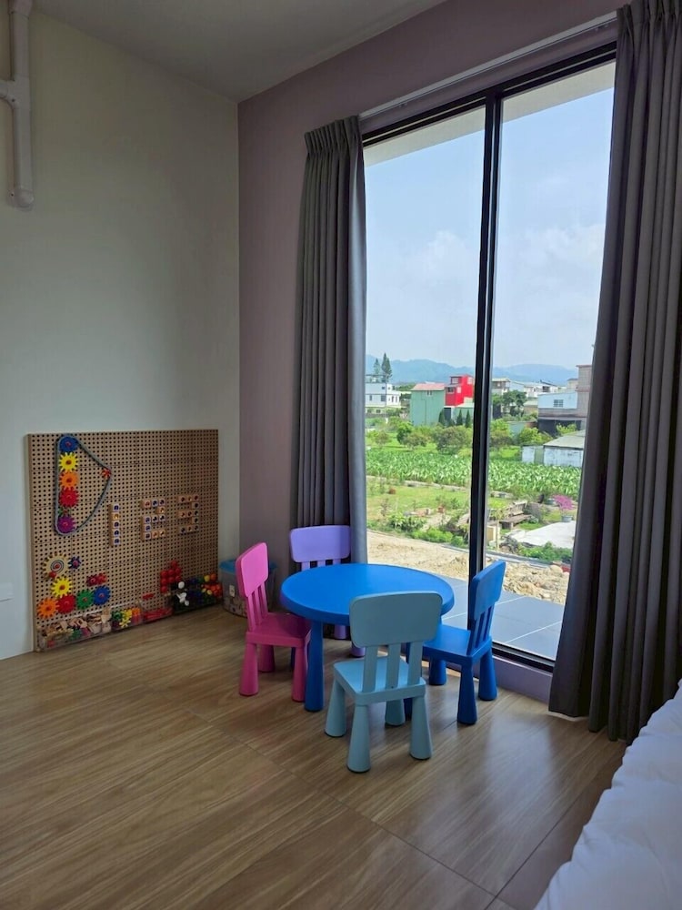 Six Kids Family B&B