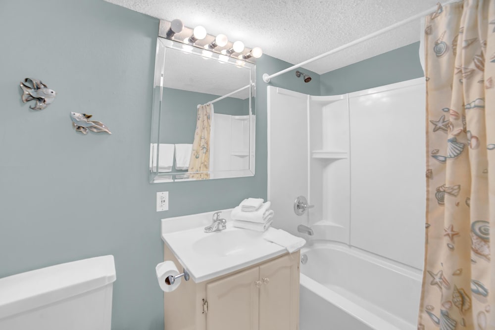 Gulf House 401
