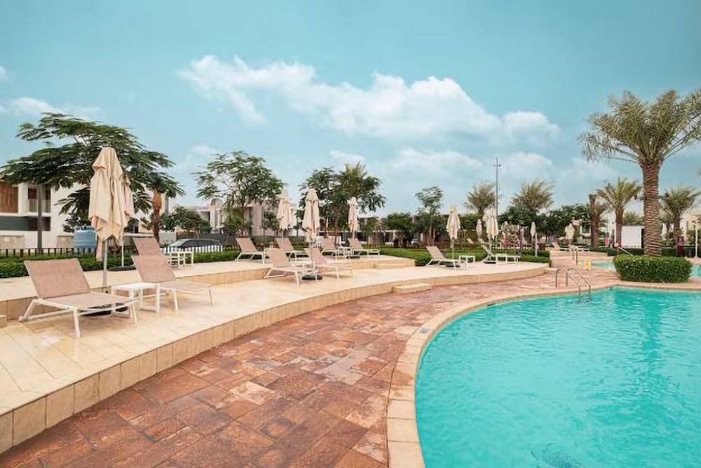Elegant Stay in Ranches Villa