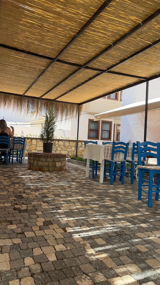 İrinikos Otel - Image 39