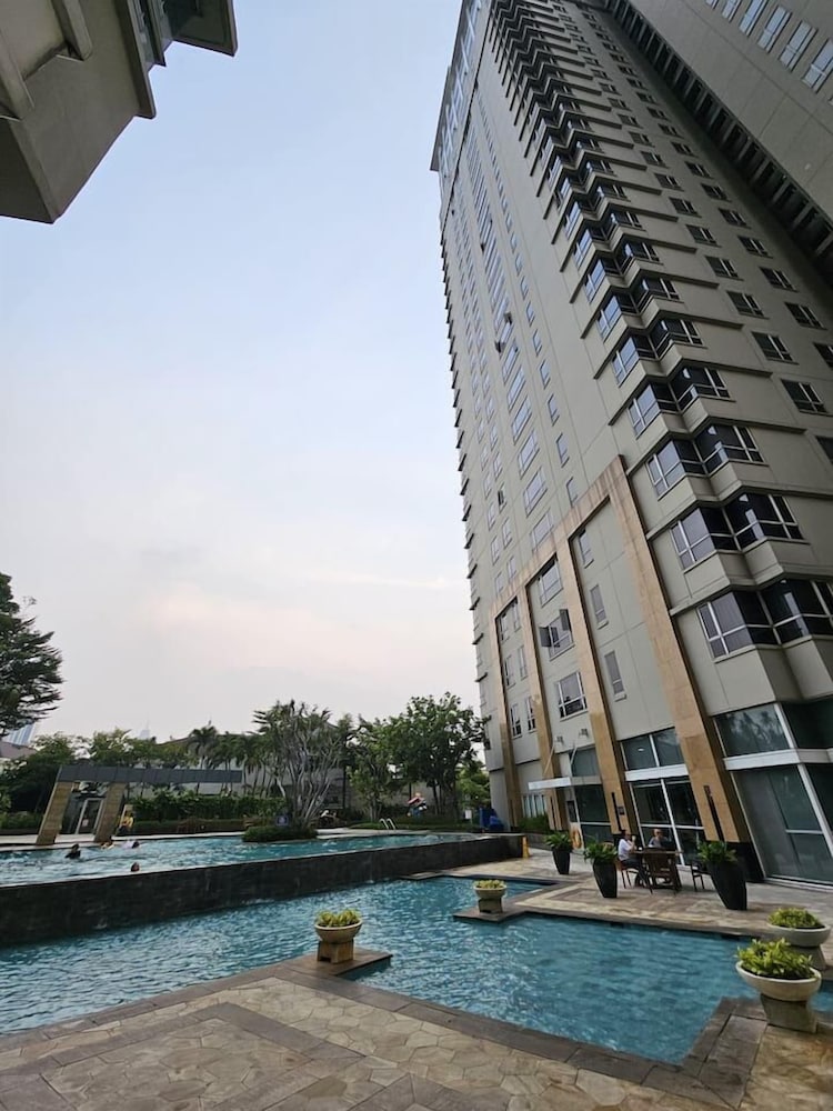 Somerset Berlian Suites Jakarta
