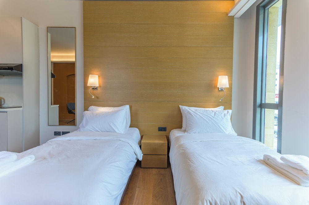 Jounieh Living - Residences by Local Host
