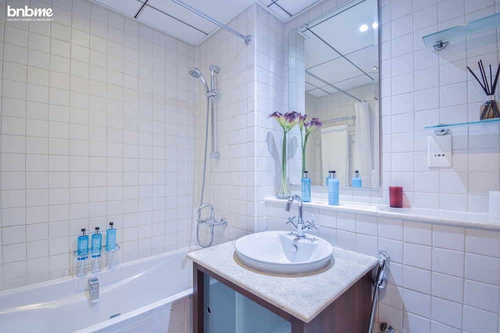 2B- Al Sahab 2 - 2806 by bnbme homes