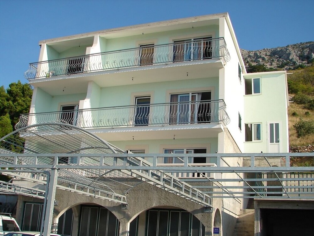 Photo 7