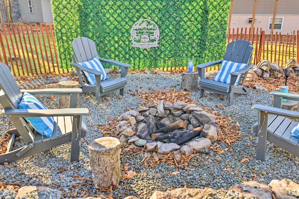 Tobyhanna Home w/ Game Room  Lake Access! - Property Image 1