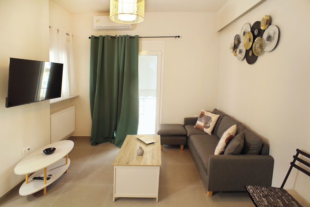 K9 Apartments