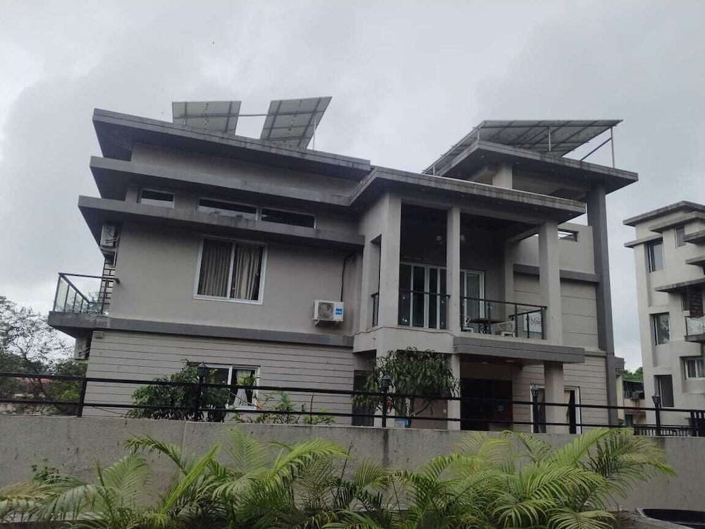 Mansarovar Bungalows