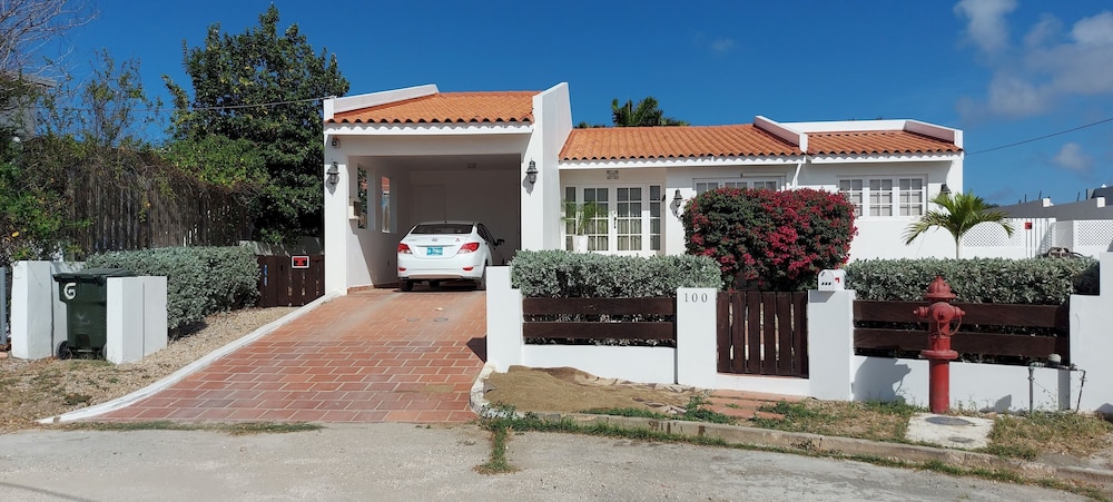 Cas Pega Pega - Close To Beach - Centrally Located