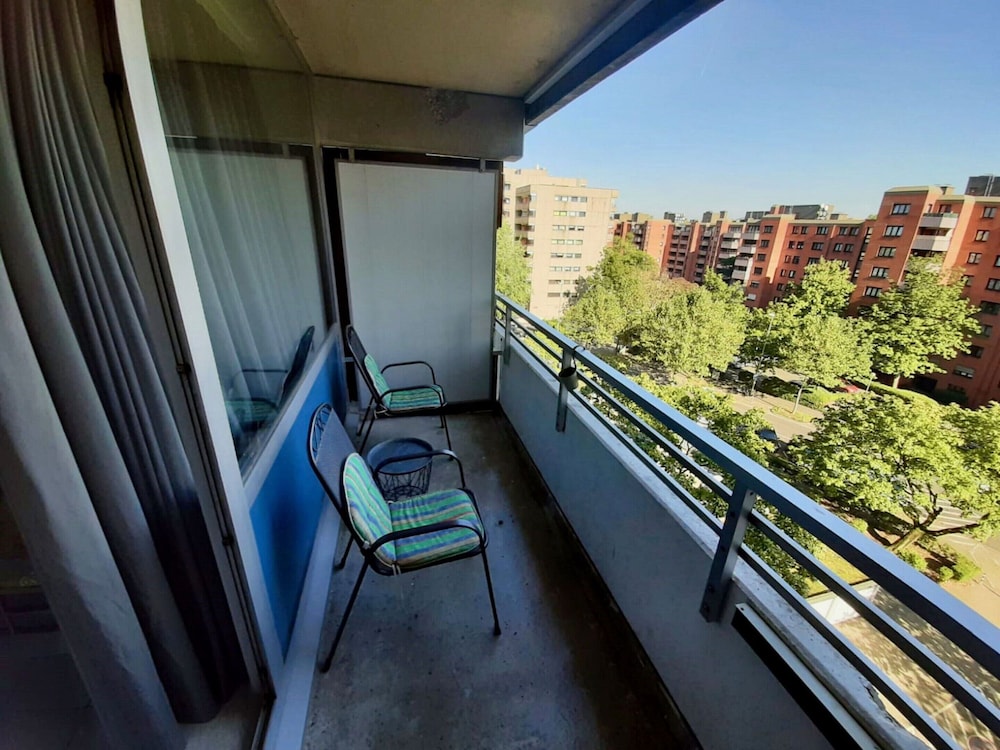 Apartment With Balcony, Neuss