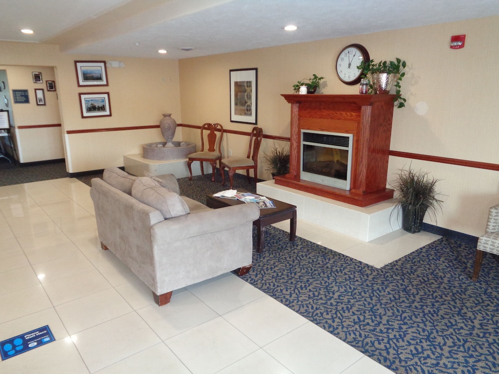 Fairgrounds Inn view 4