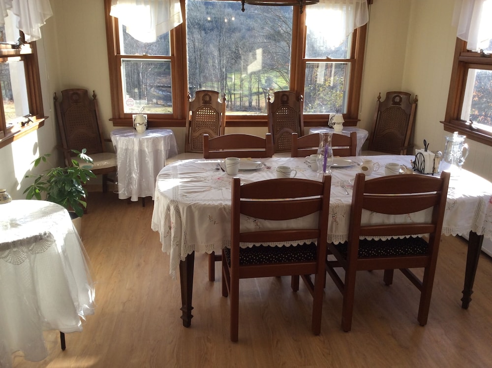 Georgian Garden Inn
