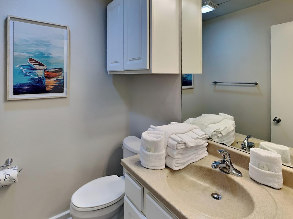 Sans Souci by Southern Vacation Rentals view 4