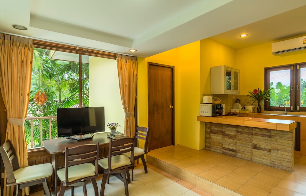 Krabi Green Hill Pool Villas