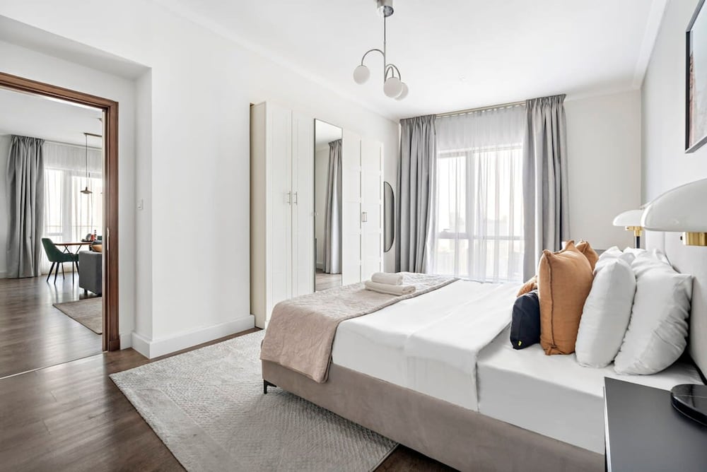 Silkhaus High Floor in Southridge Modern Tower