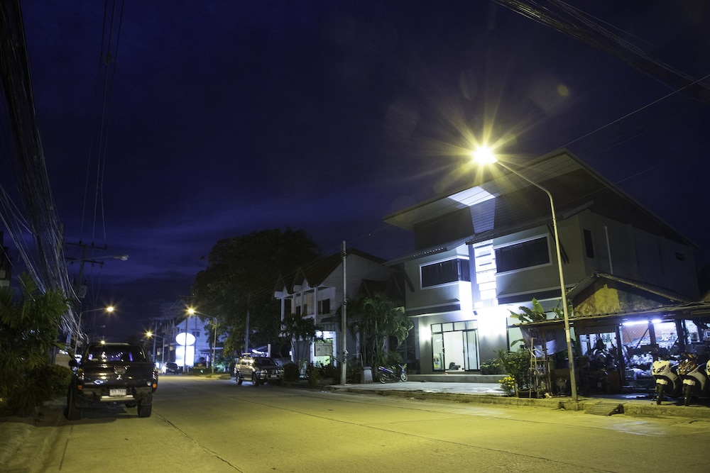 2 Rocks Boutique Hostel