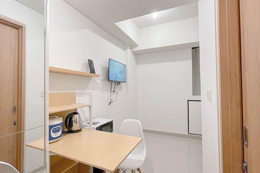 Good Deal Studio Room (No Kitchen) Apartment Bandaraya - Tallasa City Makassar