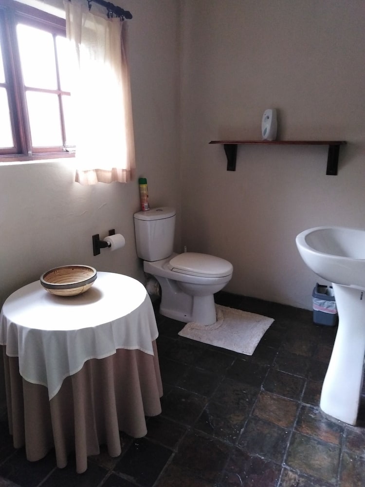 Khokha Moya Guesthouse