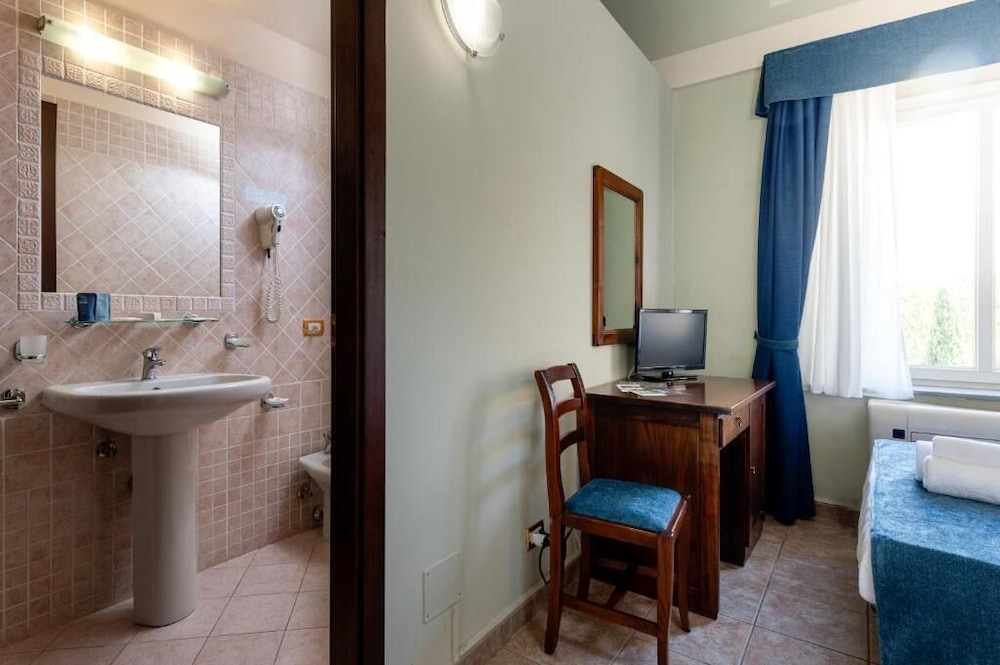 Borgo San Martino Residence Hotel & SPA
