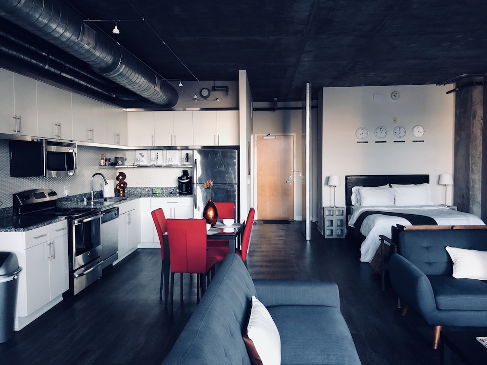 New Lyfe Finest Luxury Apartment