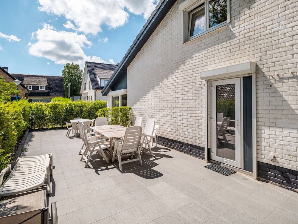 Villa in Koksijde With Sunny Terrace