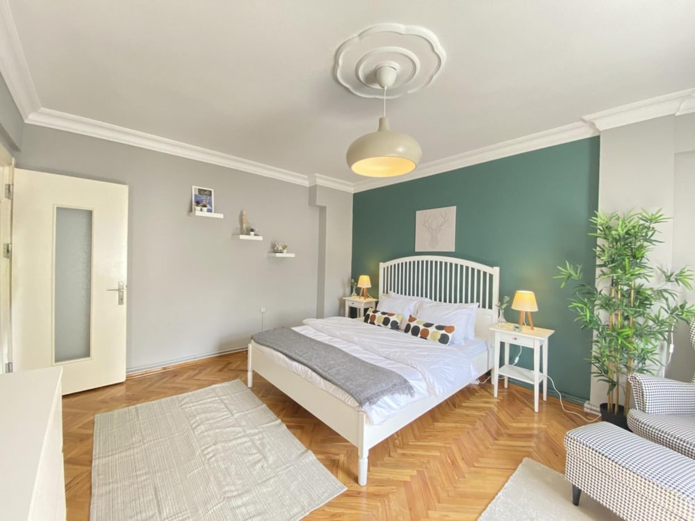 Lovely Flat With Central Location in Fatih