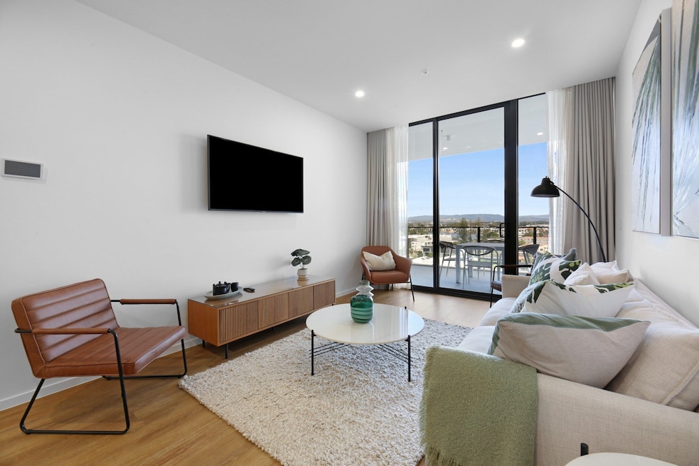 Surfers Paradise 2-bed Flat With Luxury Amenities