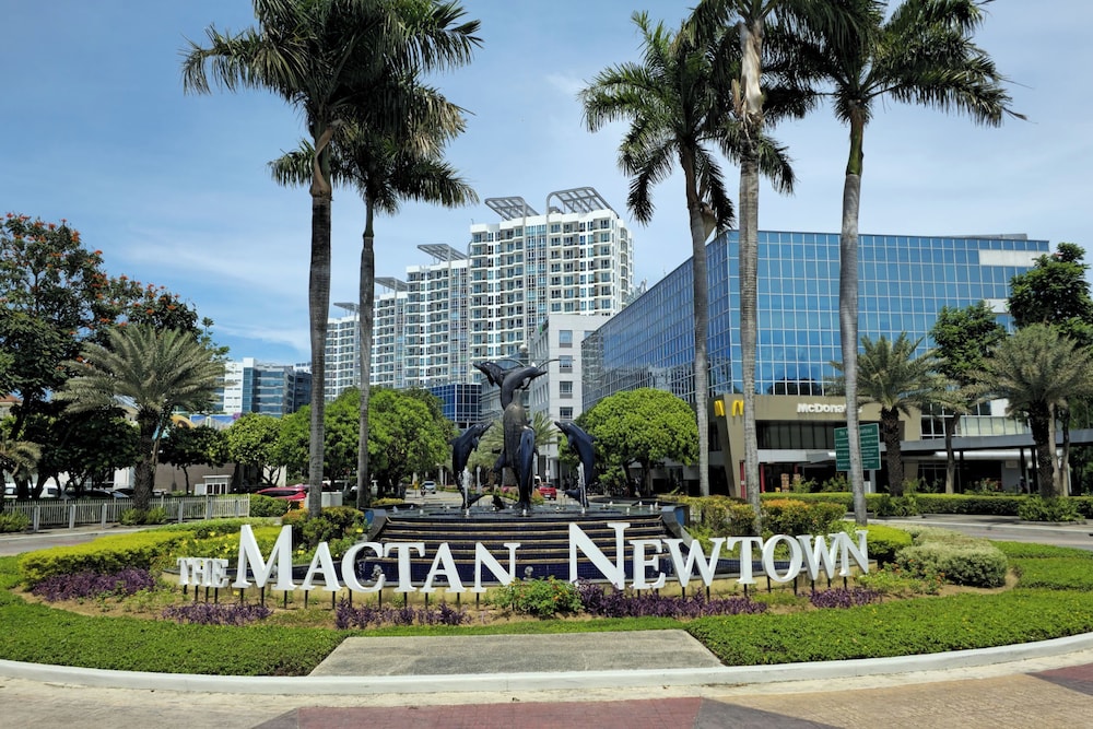 Resort-style Comfort Near Mactan Airport