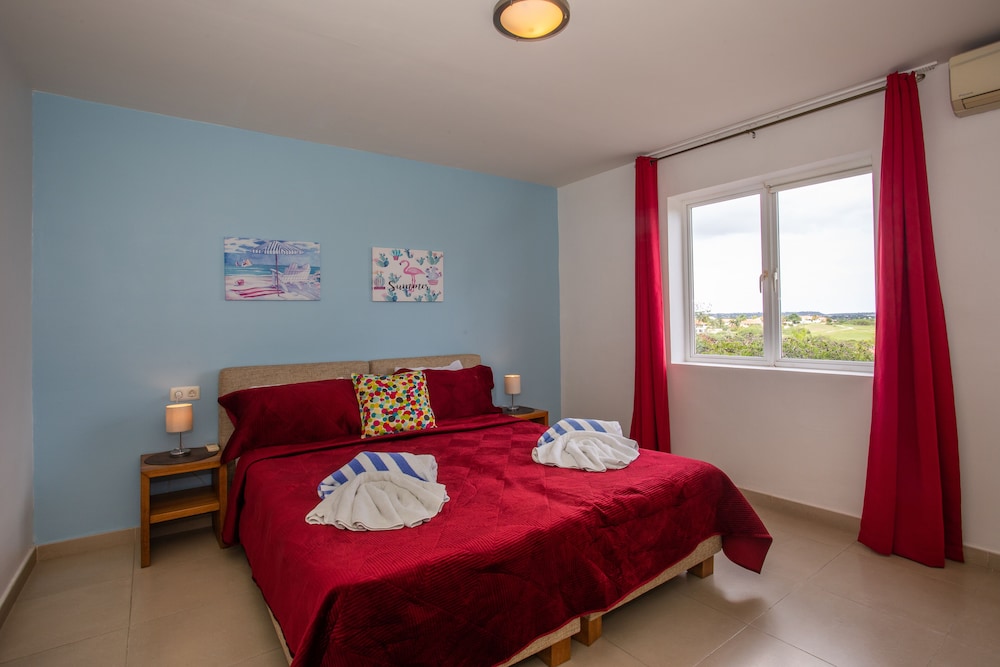 Blue Bay Apartments