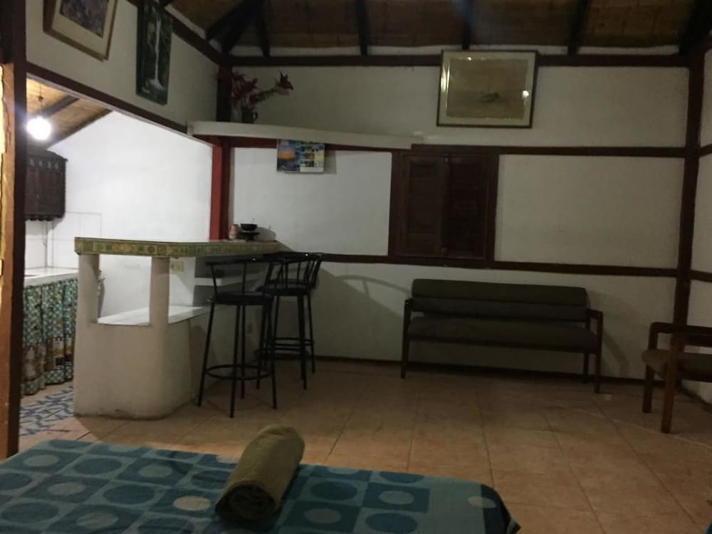 Angauel Inn
