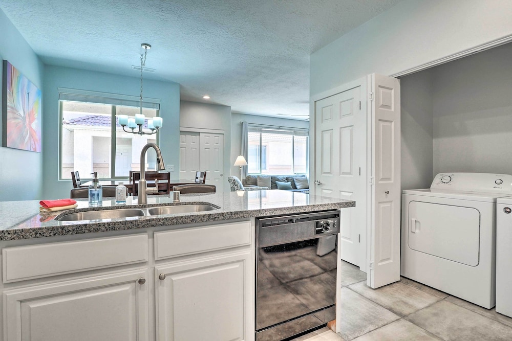 Dtwn Mesquite Condo w/ Resort Pool: Golf  Gamble! - Property Image 7