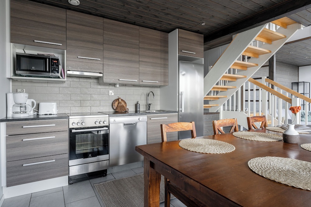 Spacious 2BR Cabin at Riihivuori Peak
