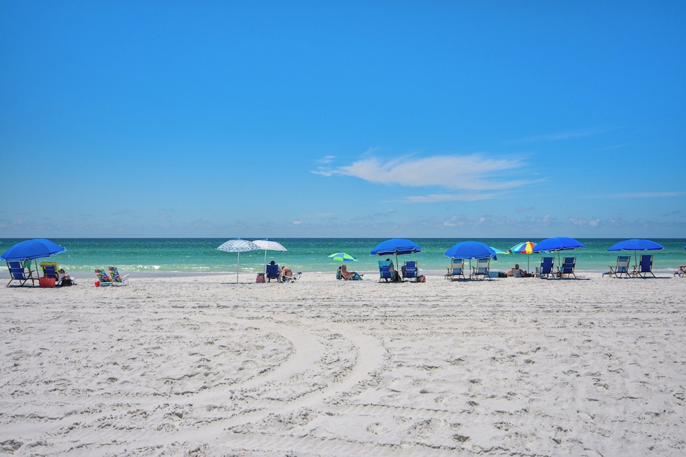 Top of the Gulf by Book That Condo
