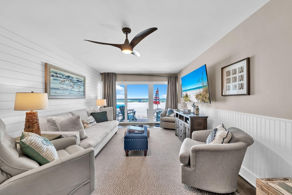Pirate Cove Villas #111