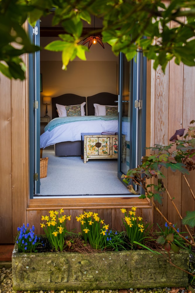 The Room in the Garden view 4