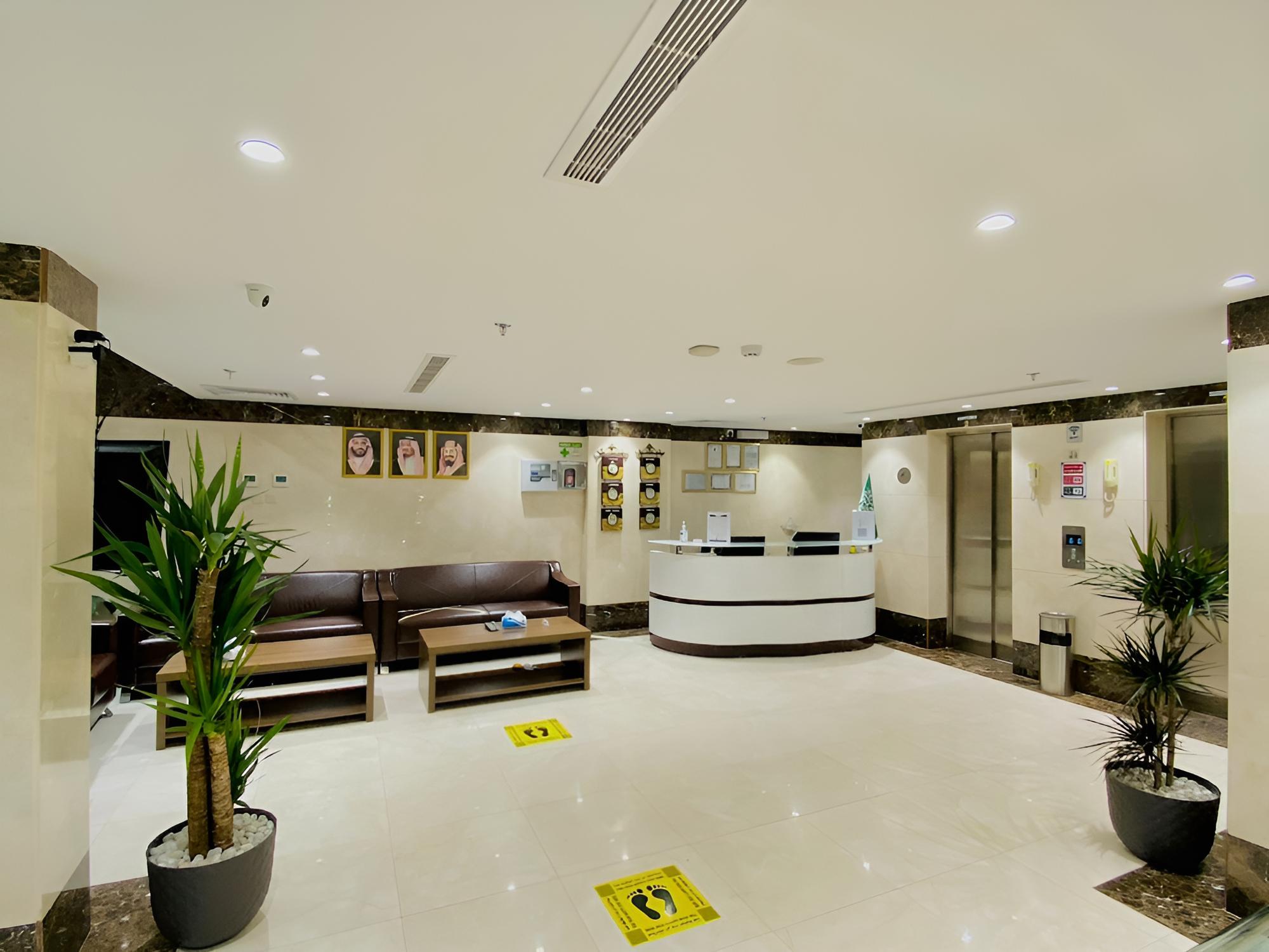 ITLALAT UHUD HOTEL view 5