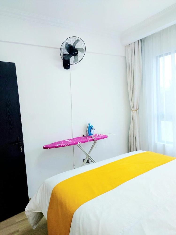 Luxurious Nairobi Condo With Rooftop Pool & Gym